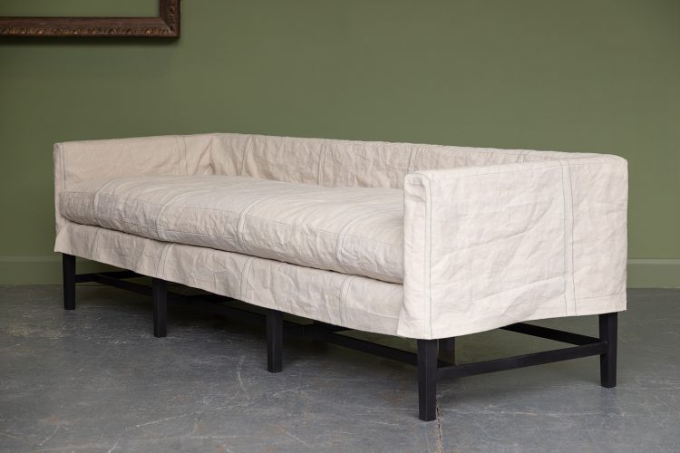 Dogbed Settee2-055