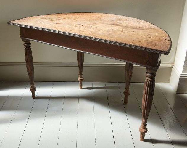HL3035 – Demi Lune Anglo Indian Table-0009