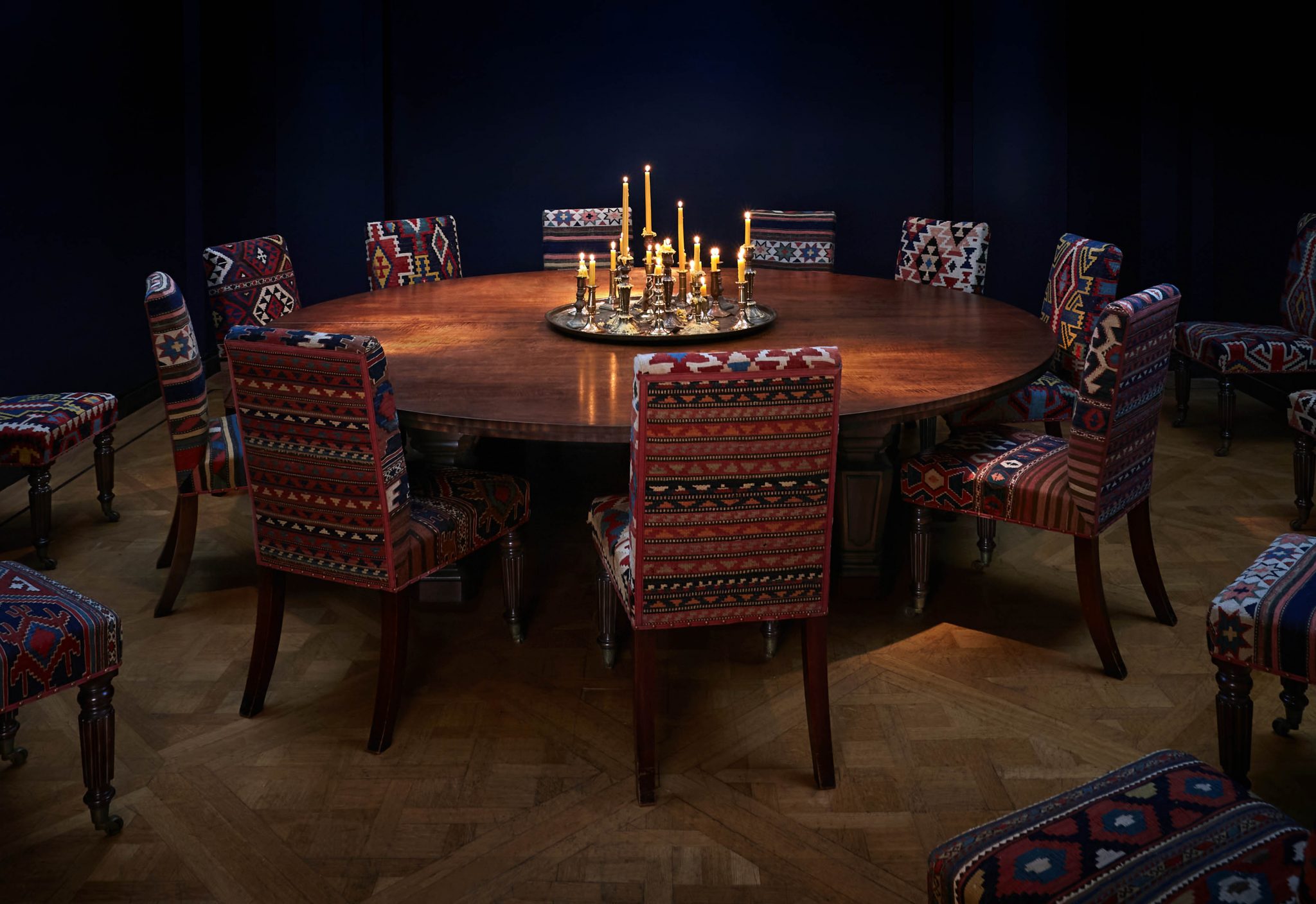 holland dining room table