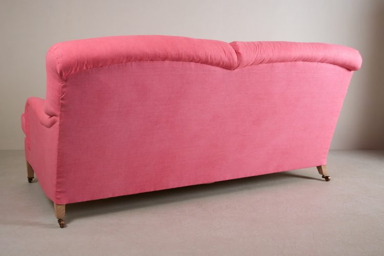Pink Labrador Settee – Stock-0018