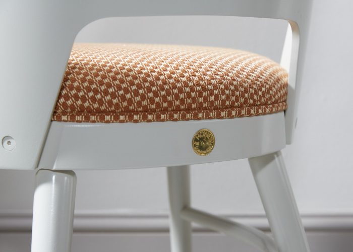 HB900204 – Camembert with Woven Brown Seat-0006