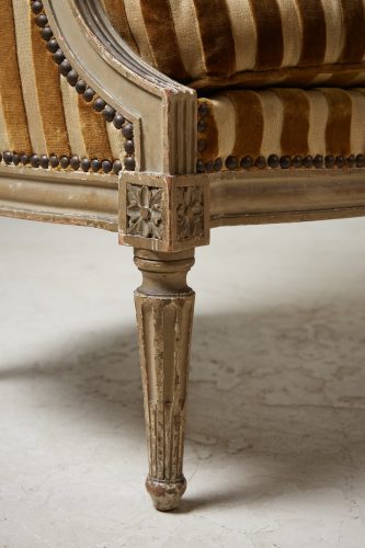 HL4730 – Louis XVI Style Bergère Chair-0013
