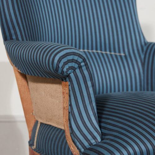 HL4623 – Stripey Blue Chair-0009