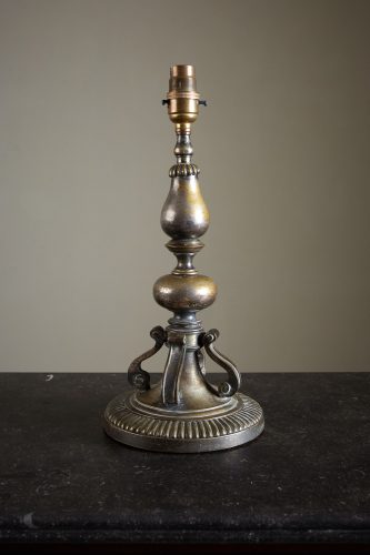 HL4949 – Regency Gilt Metal Table Lamp-0001