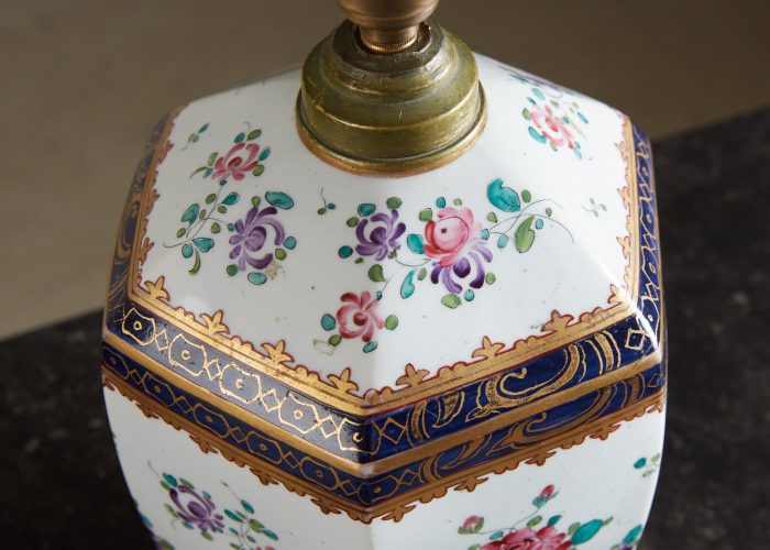 HL5399 – Ceramic Hand Paint Floral Lamp-0003