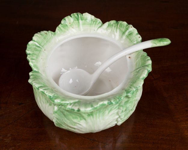 Chou Cabbage pot with spoon-041