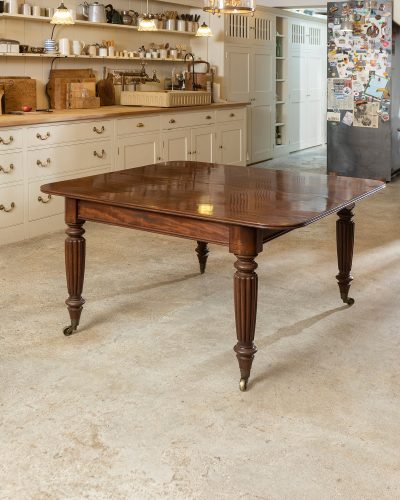 5416 Regency extendable dining table-078