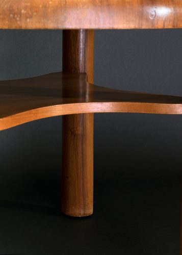 HL5854 1930’s lamp table + Beagle-1268