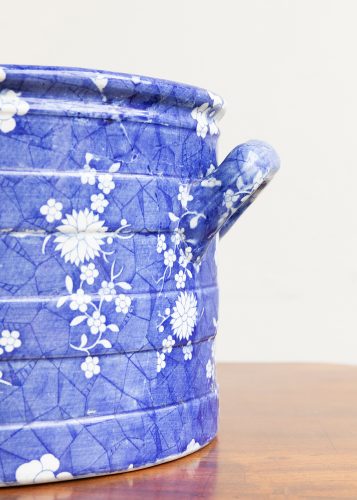 HL6444A blue and white ceramic pot with floral design-2717