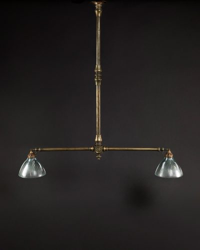 HL4947 A VICTORIAN BRASS AND GLASS FITTED TWIN LIGHT GASOLIER-7292