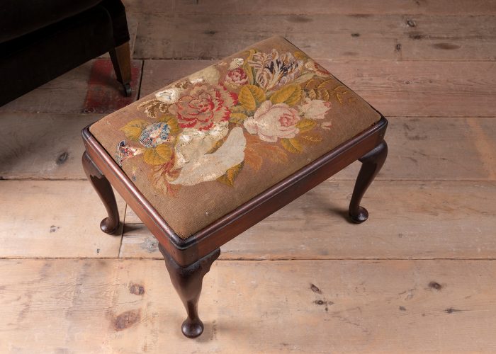 HL6743 Anglo Indian stool on cabriole legs-16936