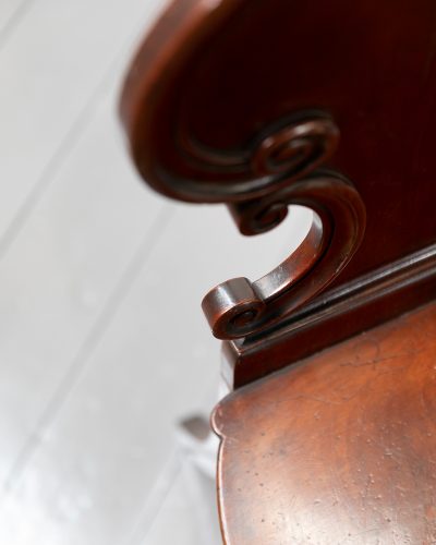 HL6750 A late Regency mahogany hall chair, att. To Gillows-18577