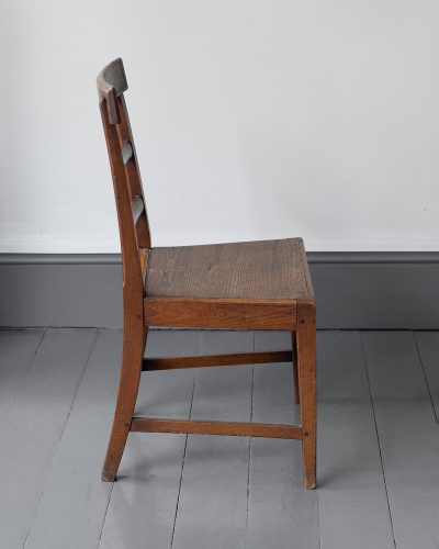 HL6944 Early C19th Elm Chair-28349