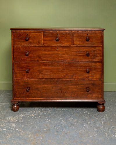 HL7369 A GEORGE IV MAHOGANY CHEST OF DRAWERS-35537